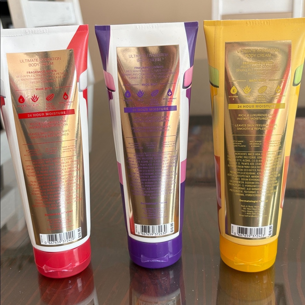 Bath & Body Works Festive Trio Body Cream Set - Picture 2 of 2